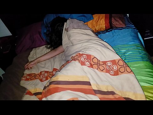 ❤️ Ögey oğul gənc ögey anası yatarkən onu təhqir edir. ️ Porno az.cbddeluxe.top ❌️❤