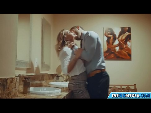 ❤️ Döşlü sarışın sizi ictimai tualetdə aldatdıqda ️ Porno az.cbddeluxe.top ❌️❤